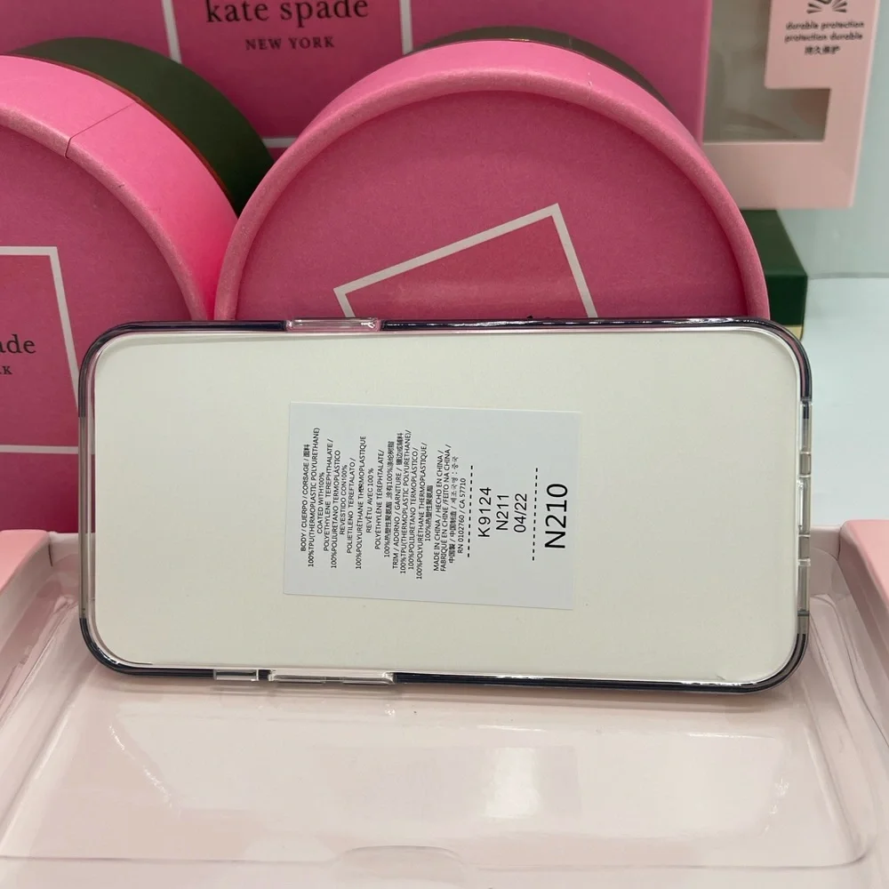 Kate Spade Phone Case for iPhone 13
NWT - Picture 7 of 16